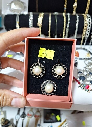İncili set