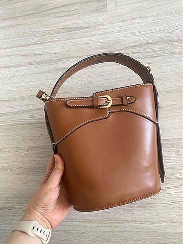 Zara kol çantası