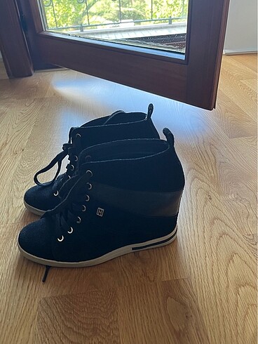 Tommy Hilfiger Dolgu topuk bot