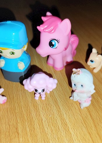 Pastel Pembe Aksiyon Figürleri Seti - Görsel 2