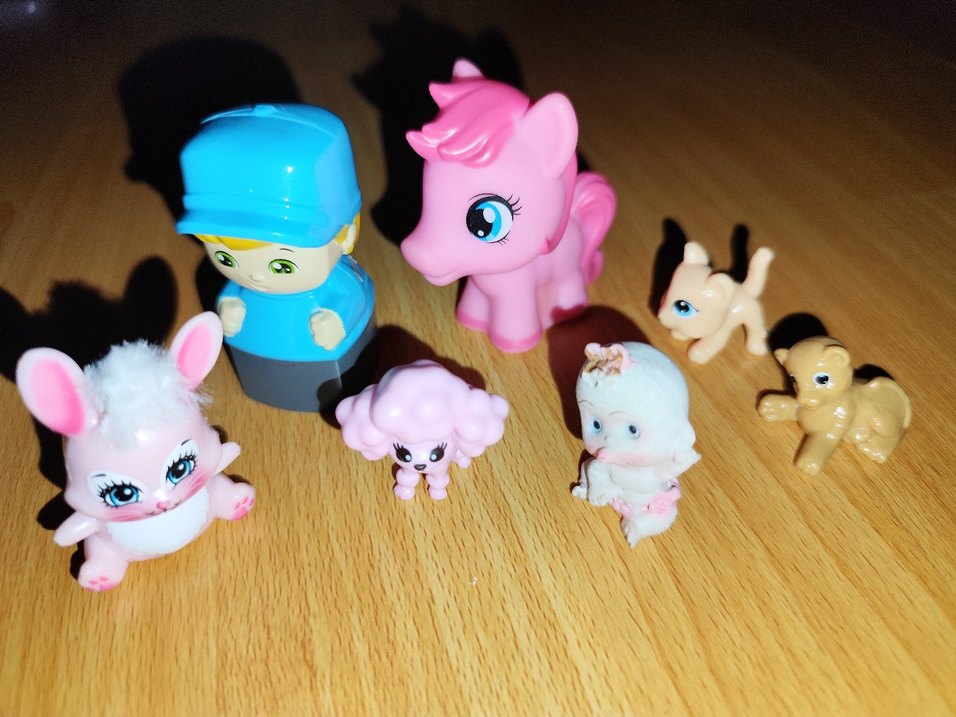 Pastel Pembe Aksiyon Figürleri Seti - Görsel 2