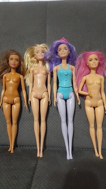 Barbie bebek
