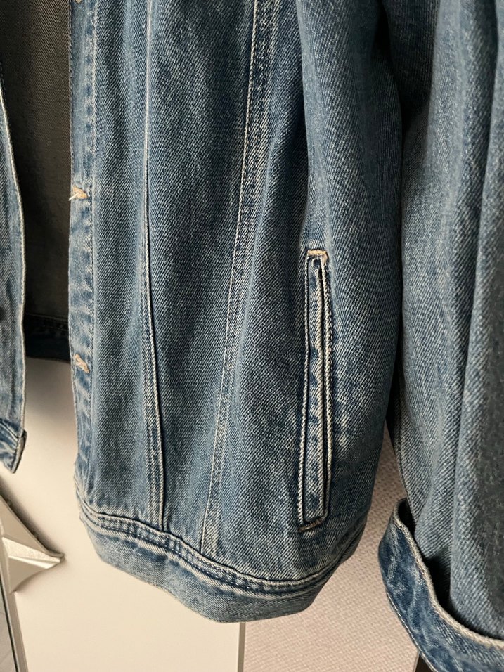 Düğmeli Oversize Mavi Denim Ceket - Görsel 4