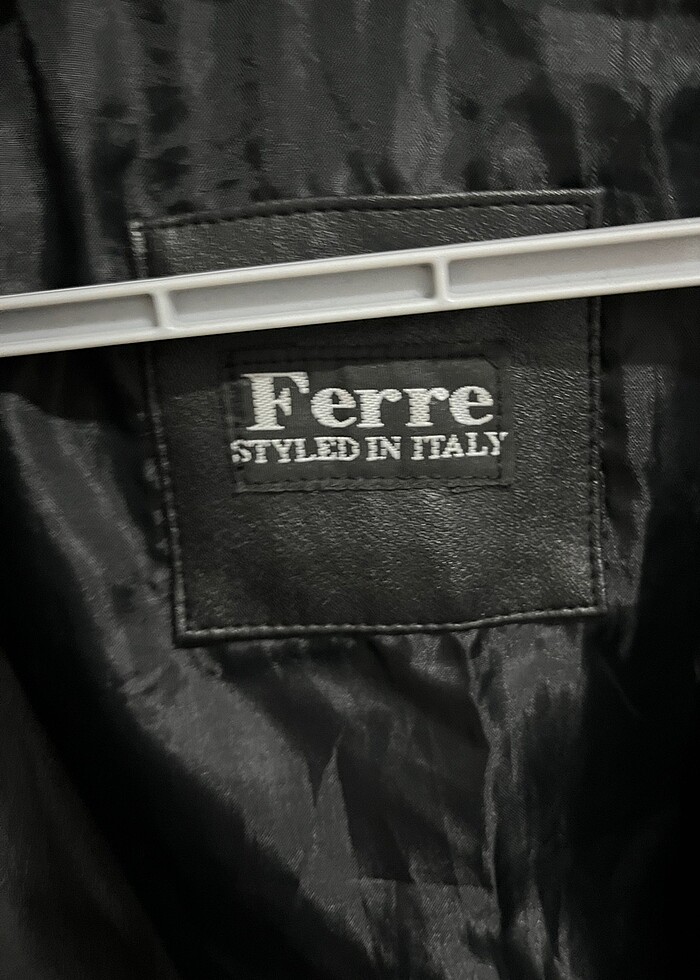 Gianfranco Ferre Deri Ceket - Görsel 4