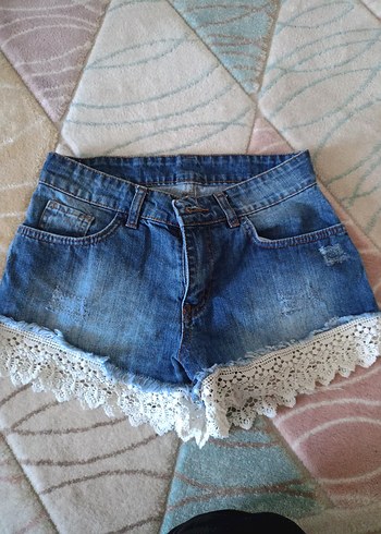 Düğmeli Nakışlı Mini Mavi Kadın Kot Şort