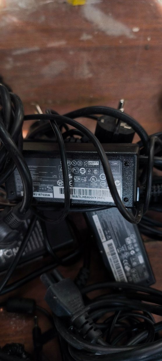 35 adet laptop şarj aleti - Görsel 2
