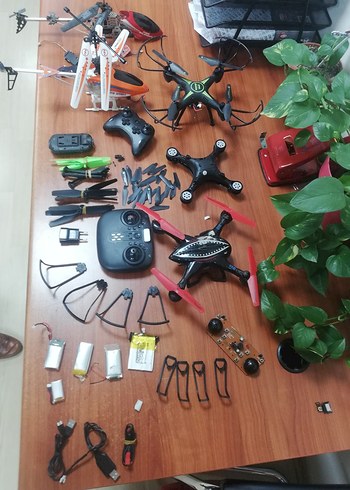 Kara Uzaktan Kumandalı Drone ve Aksesuar Seti - Görsel 9