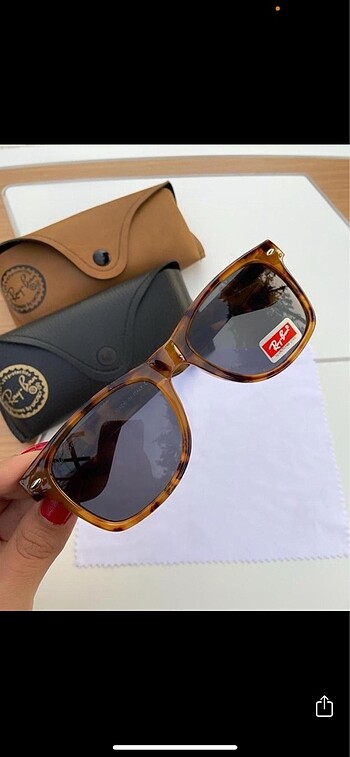 Rayban leopar desenli 52 ekartman güneş gözlüğü