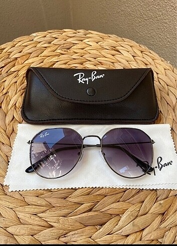 RayBan siyah yeni sezon güneş gözlüğü