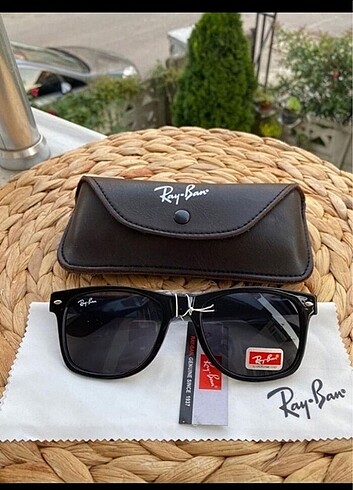 RayBan siyah parlak walferer güneş gözlüğü 