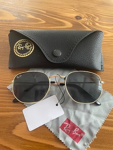 Rayban beşgen model güneş gözlüğü