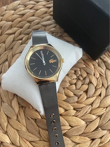 lacoste hasır kayış kol saat