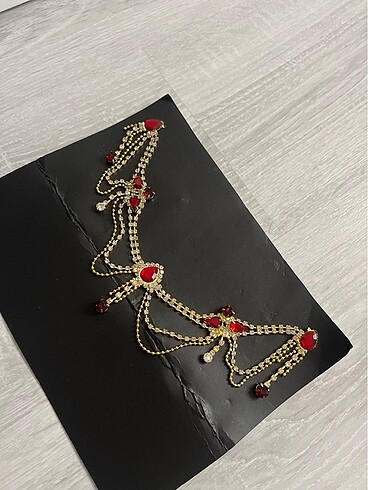 Tasarımcı Alınlık
