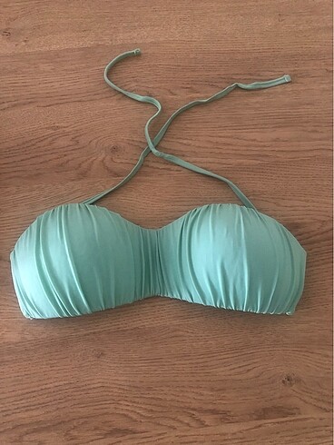 Bikini üstü