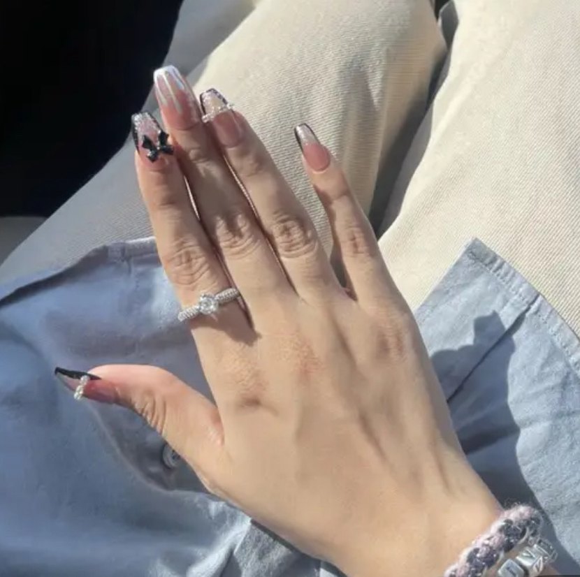 Pembe Parlak Tırnak Süslemeleri - Görsel 3