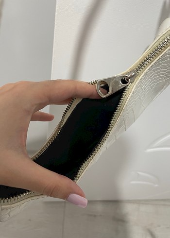 Beyaz Yılan Desenli Minimalist Deri Çanta - Görsel 2