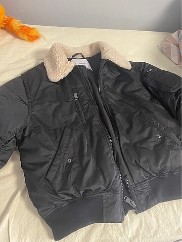 bershka mont