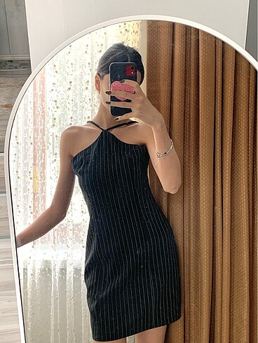 Yeni Trendyolmilla boyun detaylı çizgili elbise