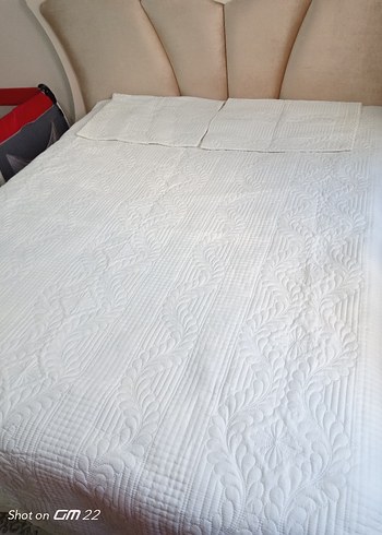 Nakışlı Beyaz Gri Yatak Örtüsü - Görsel 8