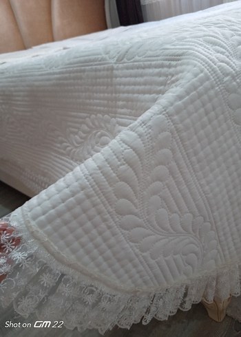 Nakışlı Beyaz Gri Yatak Örtüsü - Görsel 5