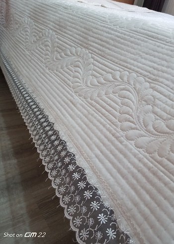 Nakışlı Beyaz Gri Yatak Örtüsü - Görsel 6