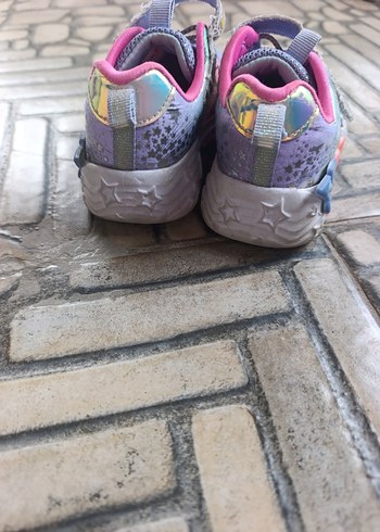 skechers Kız Çocuk Çok Renkli Işıklı Spor Ayakkabı - Görsel 3