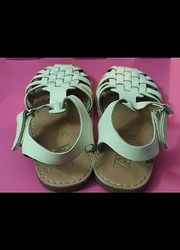 25 Beden Zara sandalet