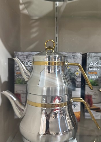 Parlak Altın Renkli Çaydanlık Seti