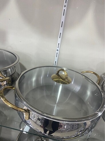 Beden beyaz Renk LİNES GOLD KULP TEKLİ TENCERELER İNDİRİMDE