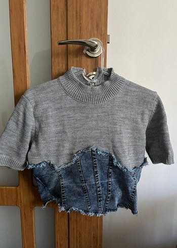 Gri Triko ve Denim Detaylı Kadın Kazak