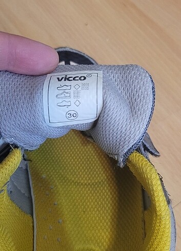 30 Beden Vicco ışıklı spor ayakkabısı 