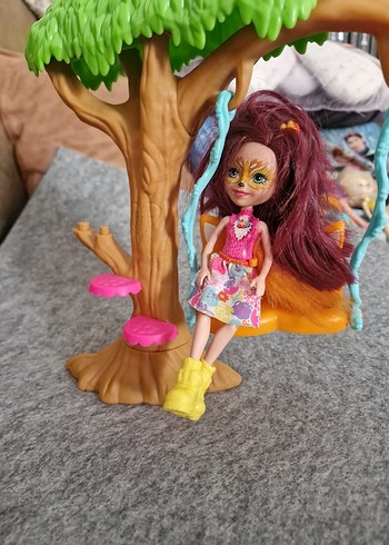  Beden enchantimals Bebek ve Salıncaklı Ağaç Seti