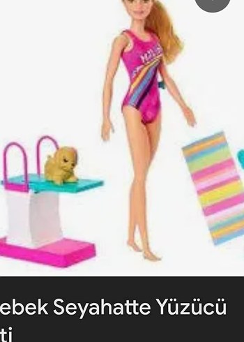 Barbie Bebek Seyahatte Yüzücü Oyun Seti