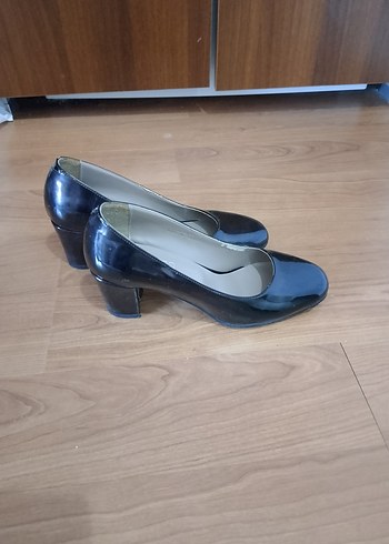 37 Beden Kadın Mavi Rugan Stiletto Topuklu Ayakkabı