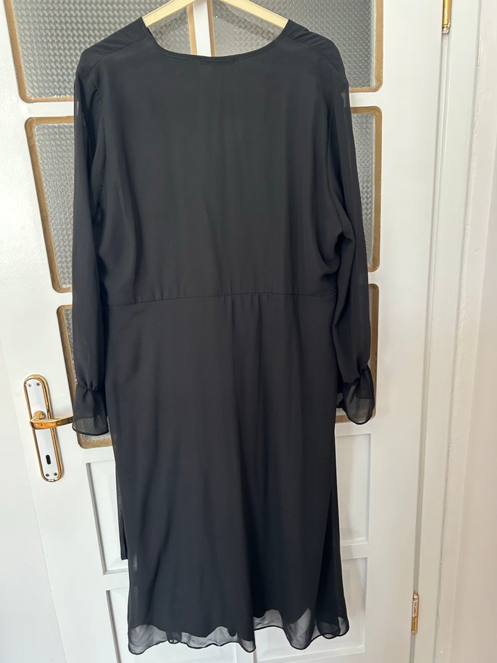 Siyah V Yaka Uzun Kollu Salaş Büyük Beden Uzun Elbise - Görsel 3