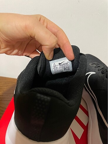 38,5 Beden siyah Renk Nike spor ayakkabı