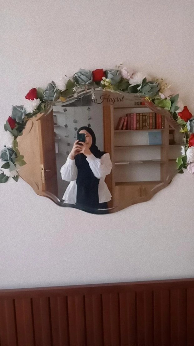 siyah beyaz renkte üst - Görsel 2