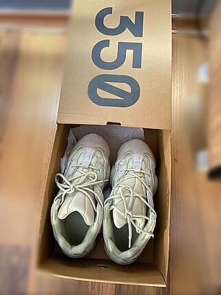 Adidas yeeyz boots 500