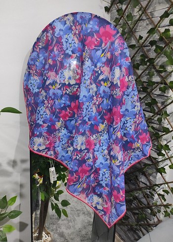 Silk home eşarp modeli - Görsel 3