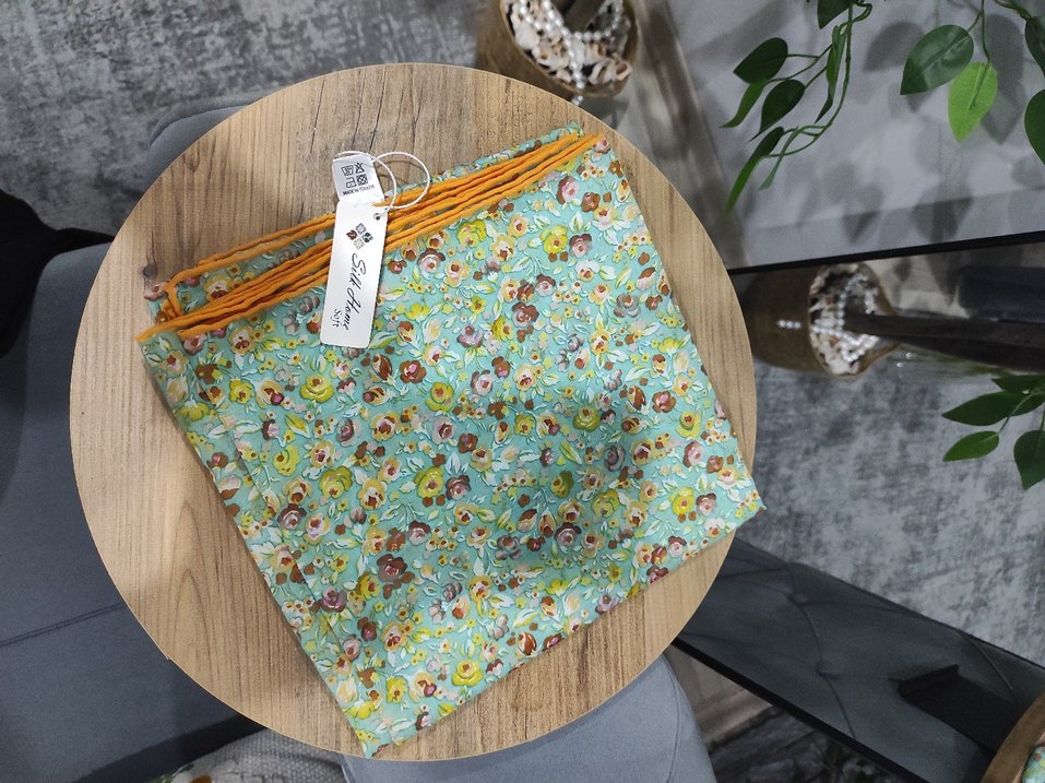 Silk home eşarp modeli - Görsel 3