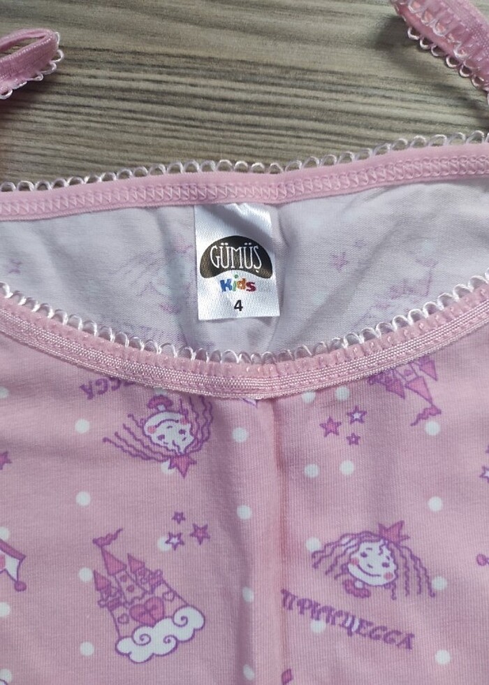 4 numara kız çocuk takım modeli  - Görsel 3