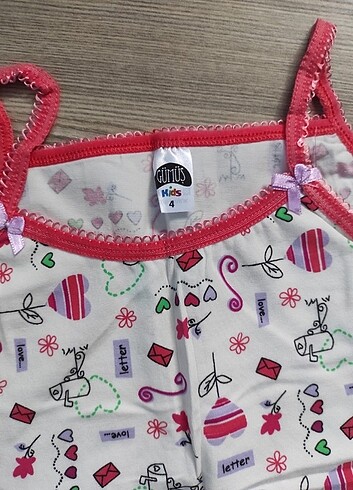 4 numara kız çocuk takım modeli  - Görsel 2
