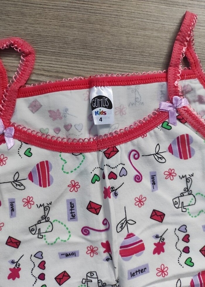 4 numara kız çocuk takım modeli  - Görsel 2