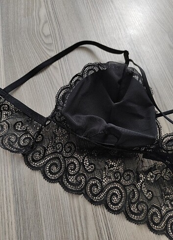 xl Beden siyah Renk L xl beden tül detaylı takım modeli 