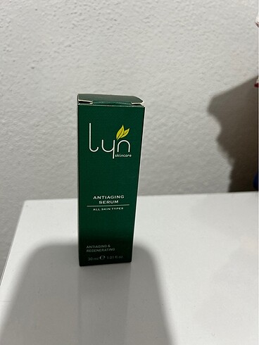 Lyn Devon Yaşlanma karşıtı serum