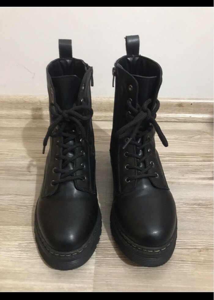 Kadın Siyah Postal/ Bot - Görsel 2