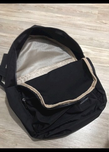 Siyah Fermuarlı Sırt Çantası - Görsel 7