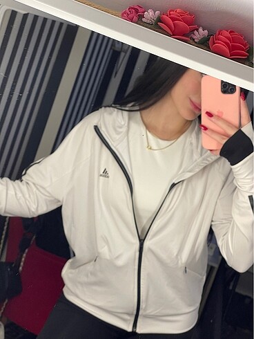 Adidas orjinal hırka????