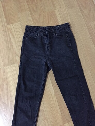 Siyah mom jean