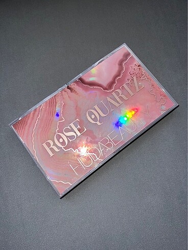 Huda beauty Rose quartz far paleti